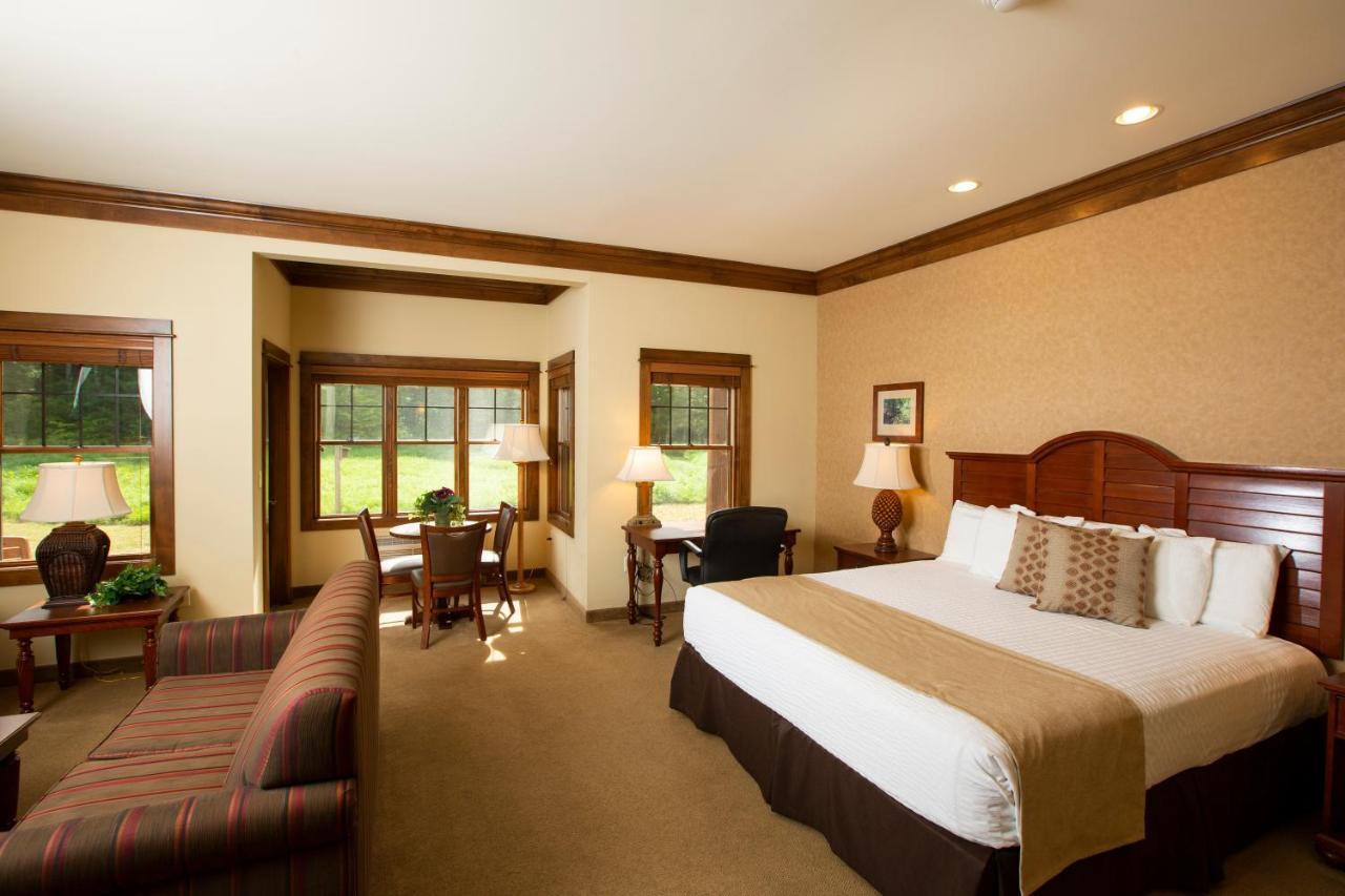 The Rockwell Lake Lodge Luther Eksteriør bilde